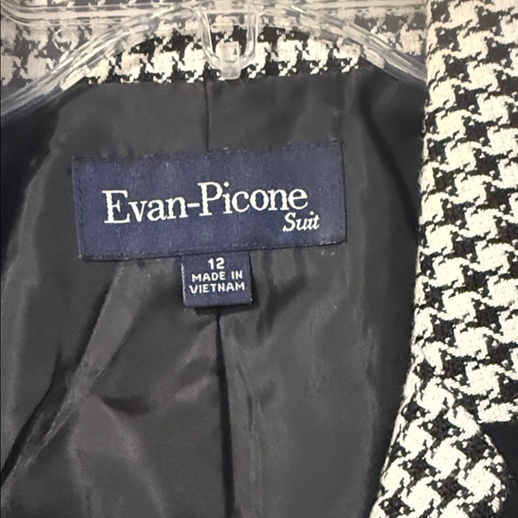 Evan Picone Black and White Checkered Blazer - Picture 2 of 14